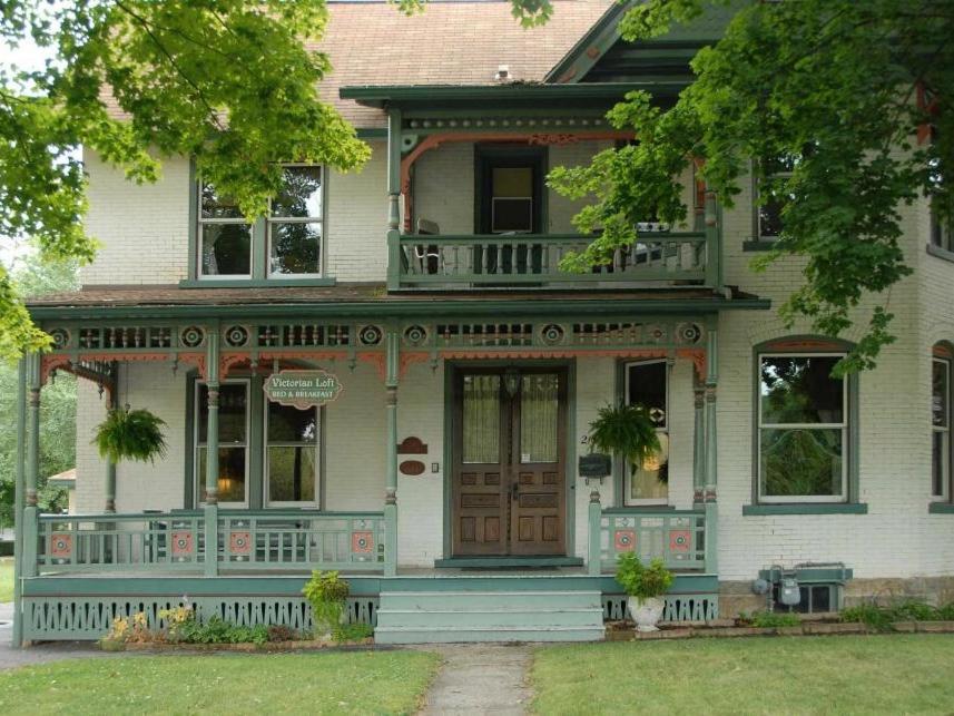 Victorian Loft Bed And Breakfast เคลียร์ฟิลด์ ภายนอก รูปภาพ